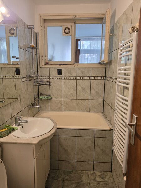 Baba Novac pe Gheorghe Petrascu, zona Piata Muncii, 15 minute metrou,
